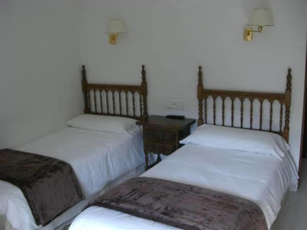 Hotel Bruna Esterri D'Aneu Ngoại thất bức ảnh